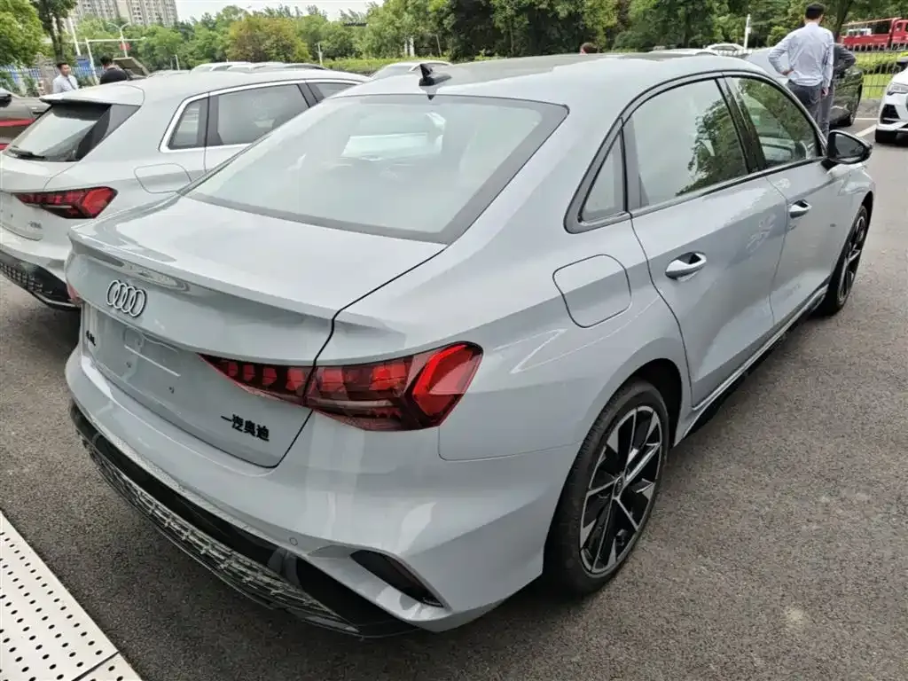 Audi A3 — фото 2