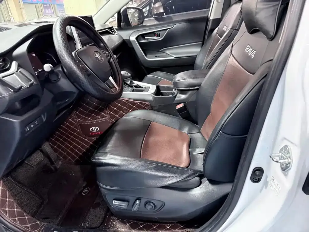 Toyota RAV4 2022 из CN, фото 5