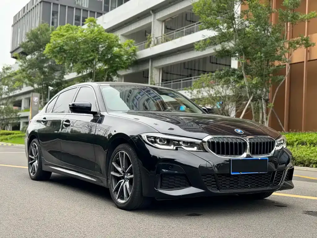 BMW 3 Series 2021 из CN, фото 2