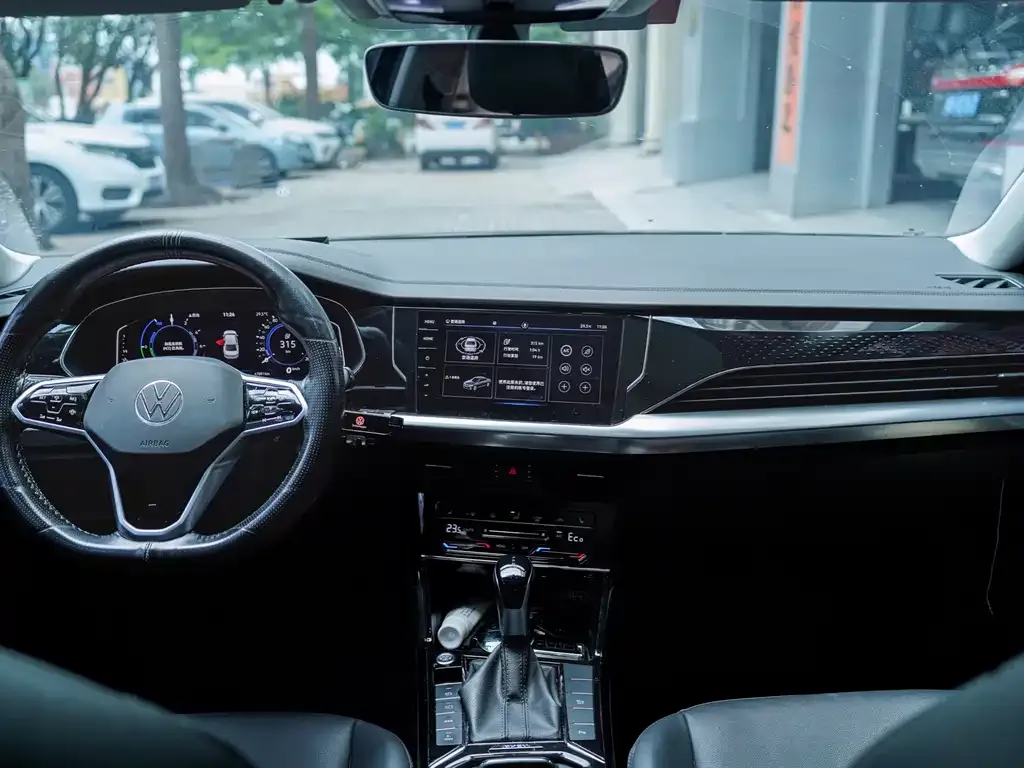 Volkswagen Passat New Energy 2023 из CN, фото 10