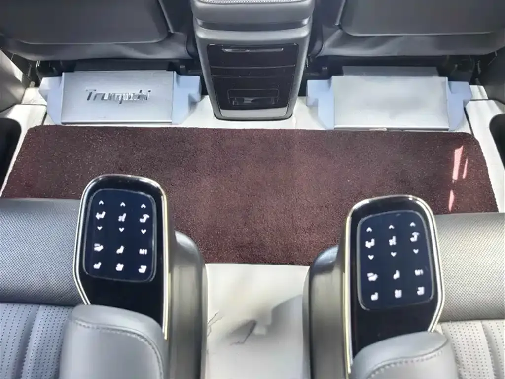 GAC Motor Trumpchi M8 — фото 9
