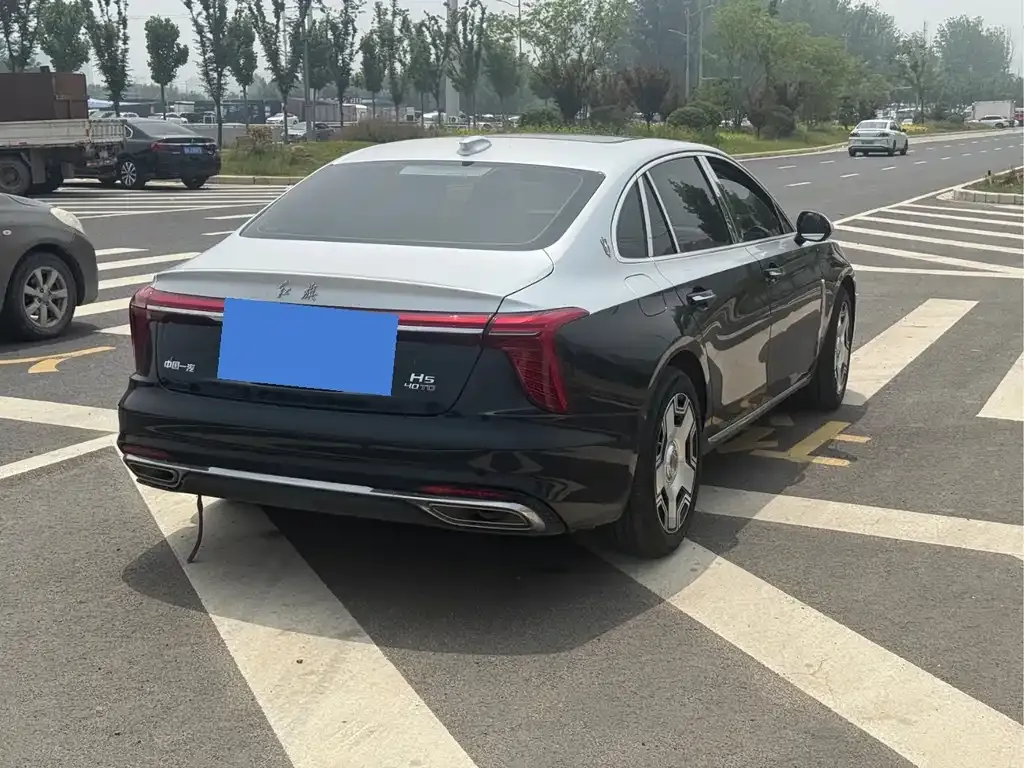 Hongqi H5 — фото 3