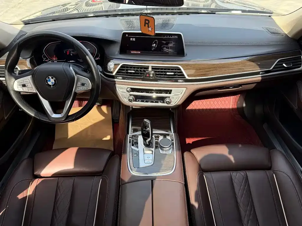 BMW 7 Series 2022 из CN, фото 3