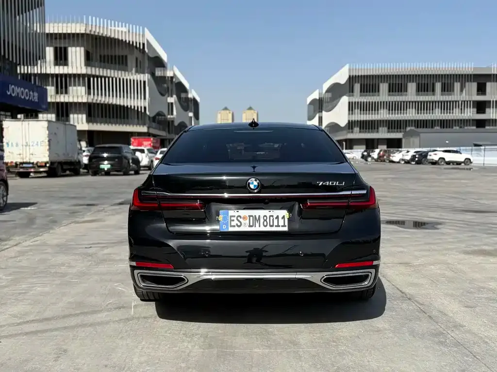 BMW 7 Series 2022 из CN, фото 4