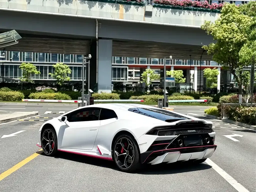 Lamborghini Huracan 2021 из CN, фото 4