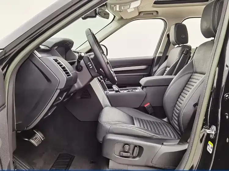 Land Rover Discovery 2023 из CN, фото 7
