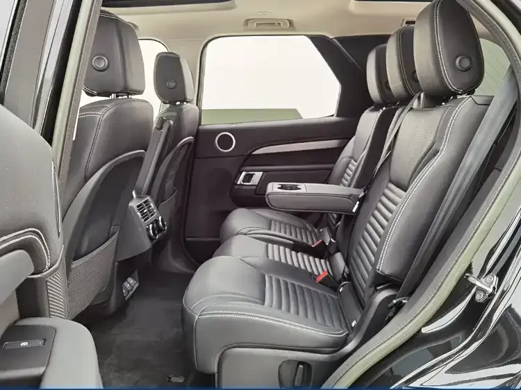 Land Rover Discovery 2023 из CN, фото 6