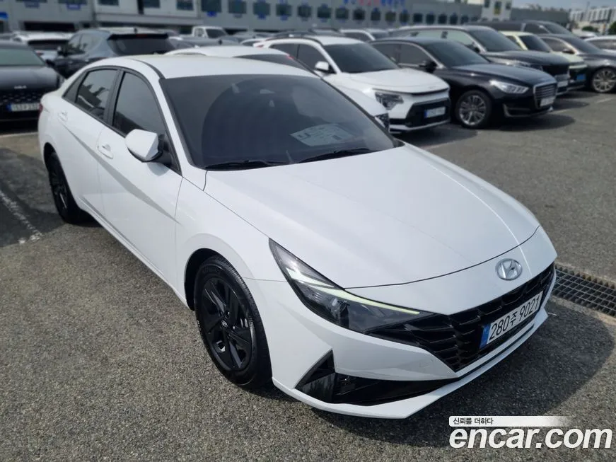 Hyundai AVANTE — фото 1
