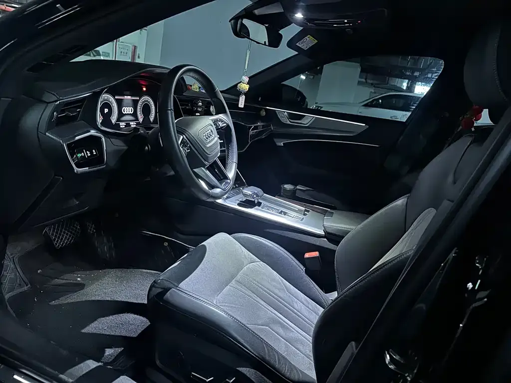 Audi A6L 2024 из CN, фото 3