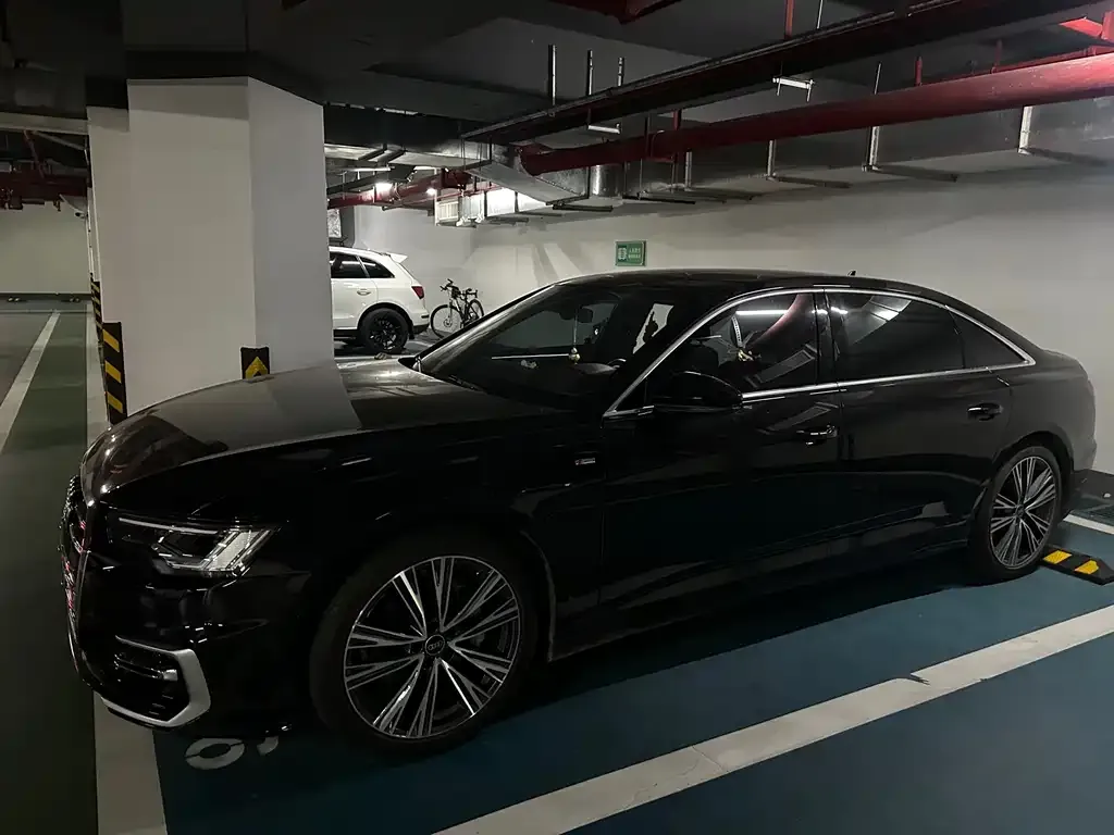 Audi A6L 2024 из CN, фото 4