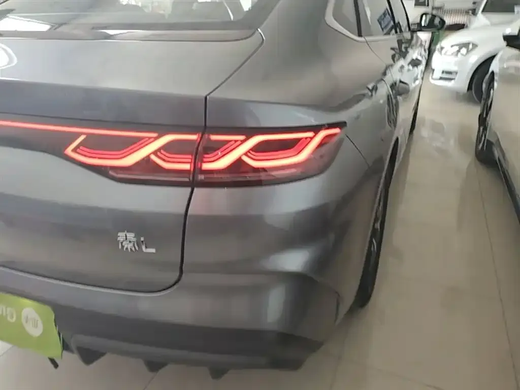 BYD Qin L — фото 2