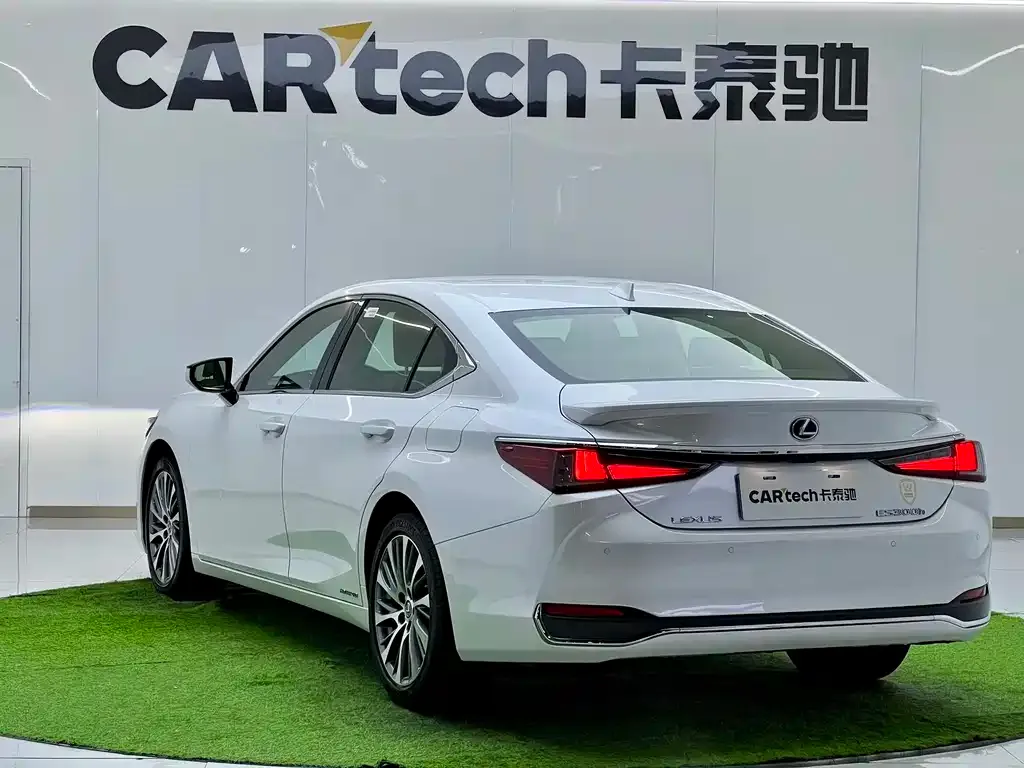 Lexus ES 2021 из CN, фото 9