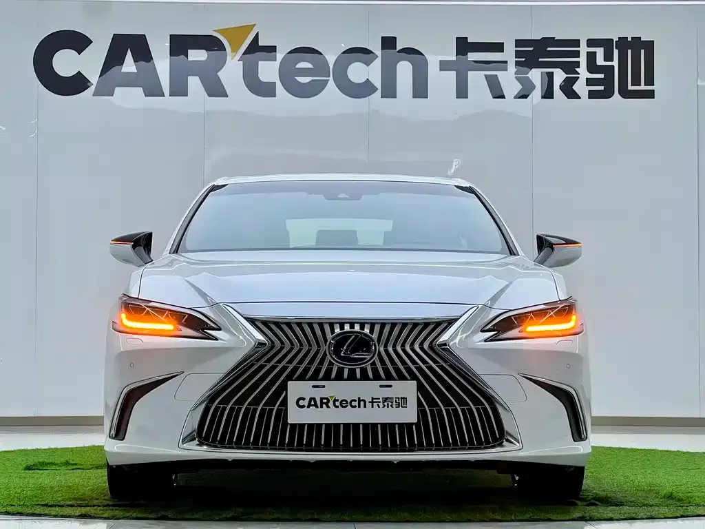 Lexus ES 2021 из CN, фото 4