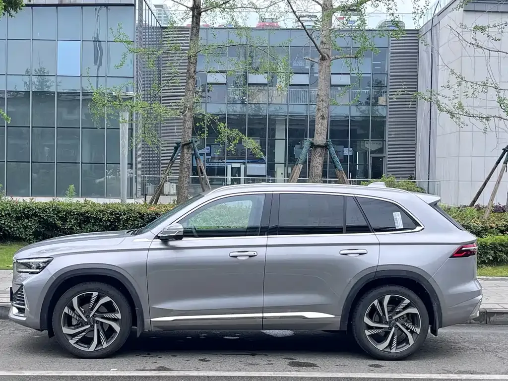 Geely Xingyue L — фото 10