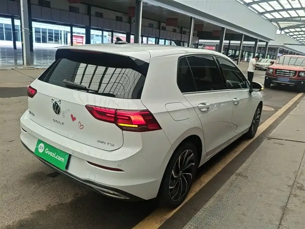 Volkswagen Golf 2022 из CN, фото 9