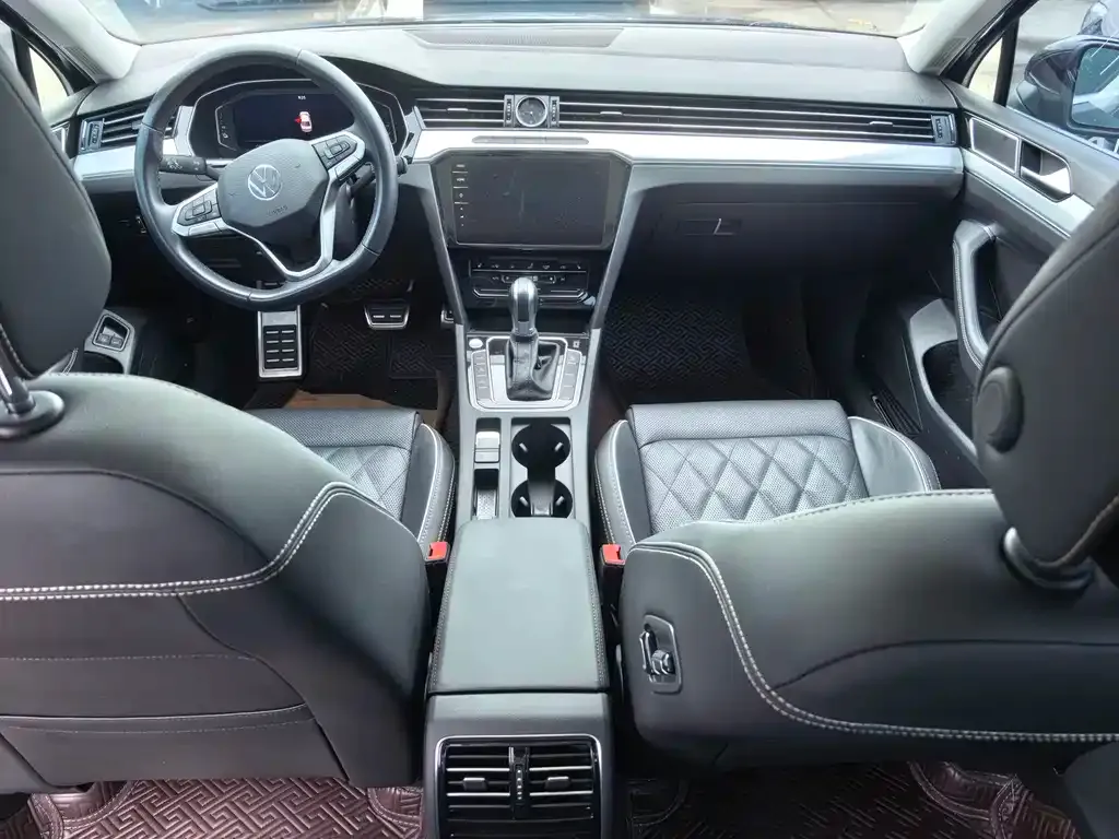 Volkswagen Magotan GTE PHEV 2023 из CN, фото 3