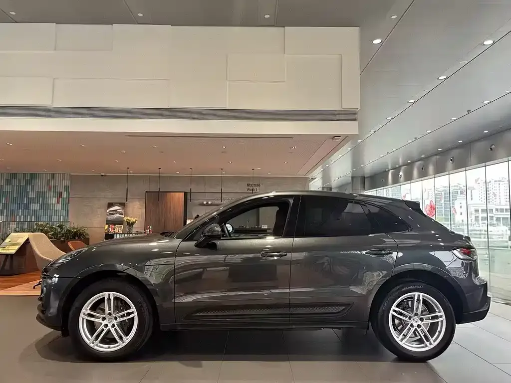 Porsche Macan 2024 из CN, фото 5
