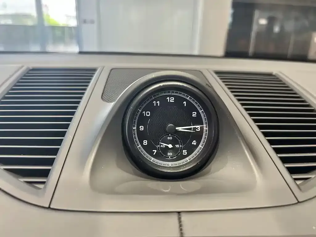 Porsche Macan 2024 из CN, фото 4
