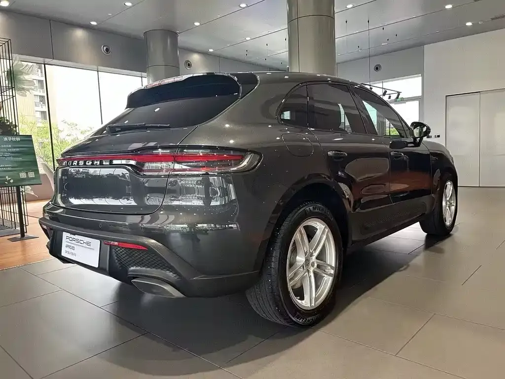 Porsche Macan 2024 из CN, фото 2