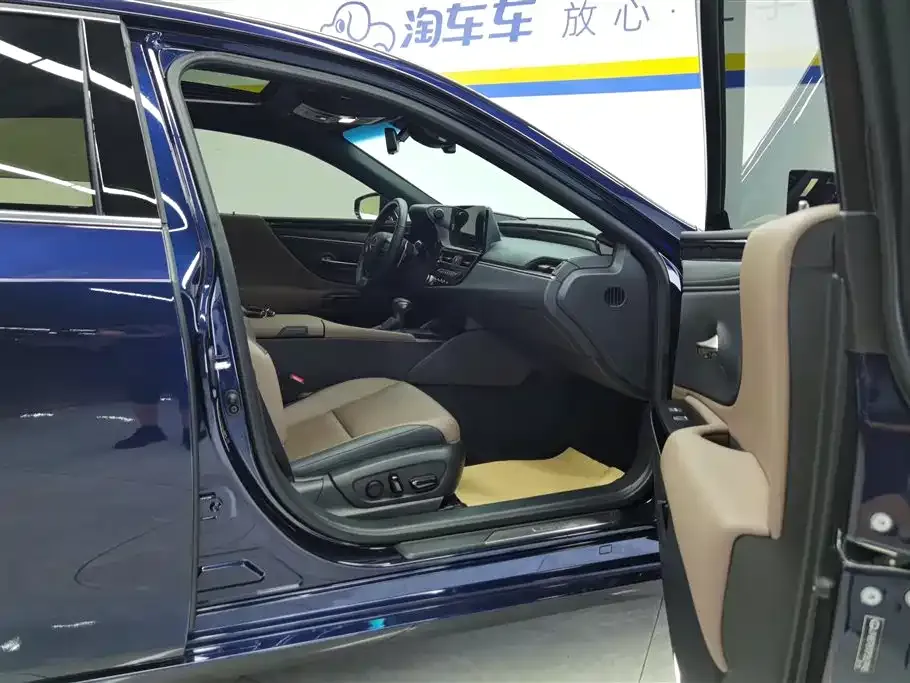 Lexus ES 2023 из CN, фото 4