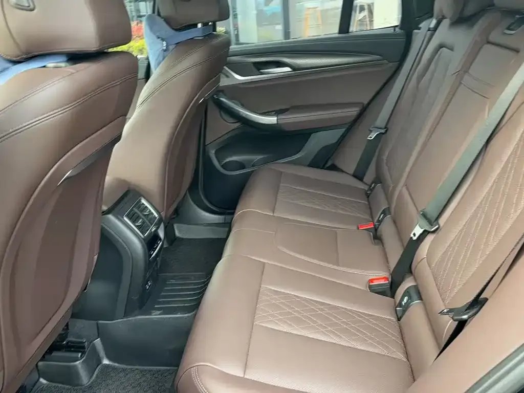 BMW X3 2023 из CN, фото 2