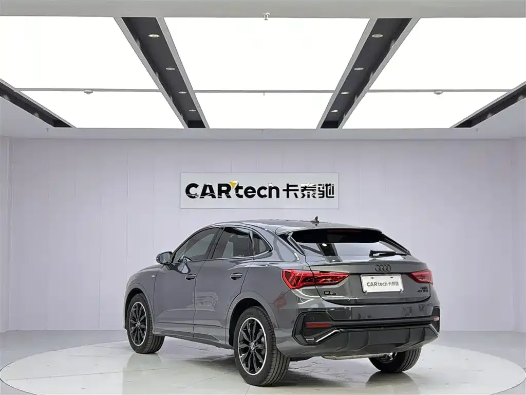 Audi Q3 Sportback 2023 из CN, фото 10
