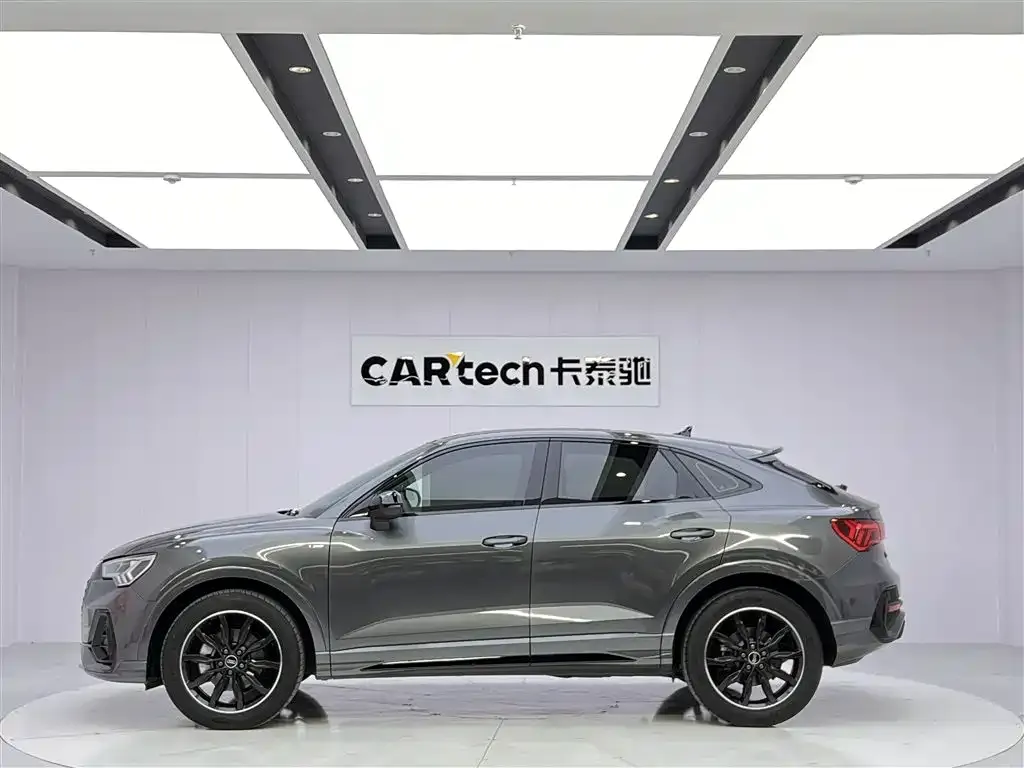 Audi Q3 Sportback 2023 из CN, фото 5