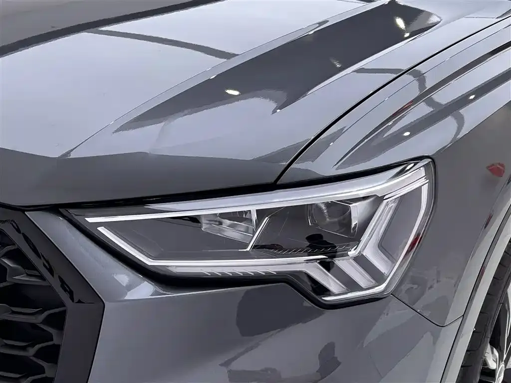 Audi Q3 Sportback 2023 из CN, фото 6