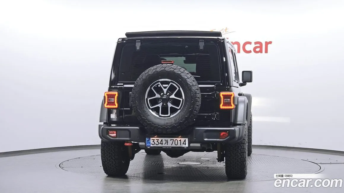 Jeep Wrangler — фото 5