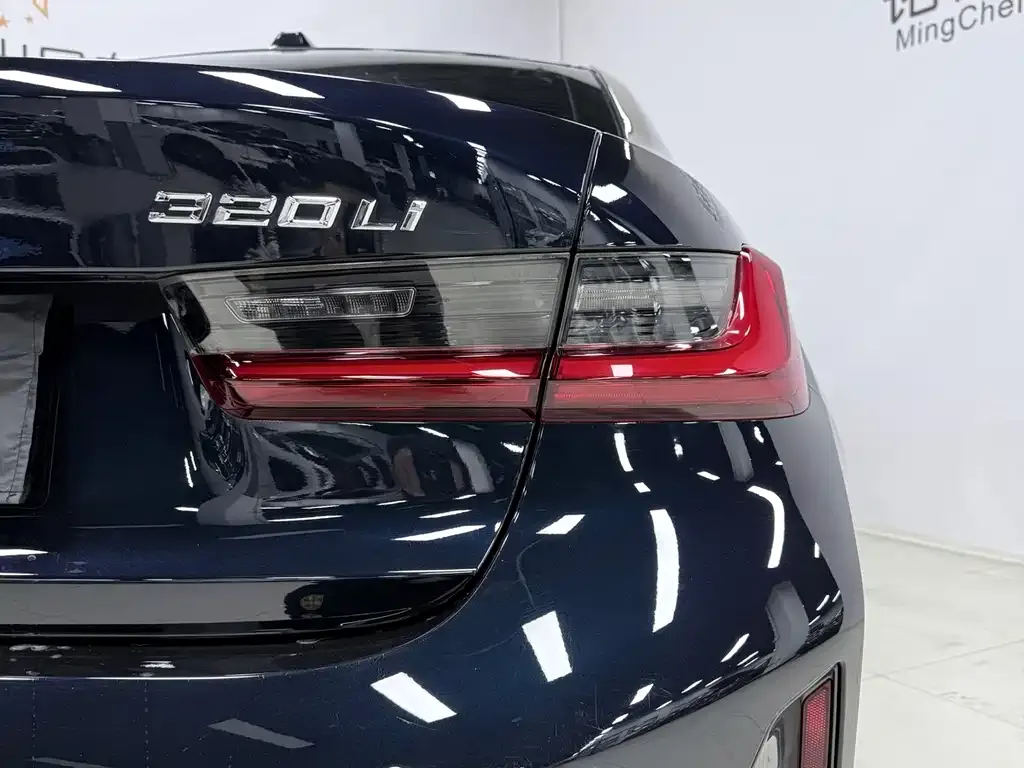 BMW 3 Series 2023 из CN, фото 8