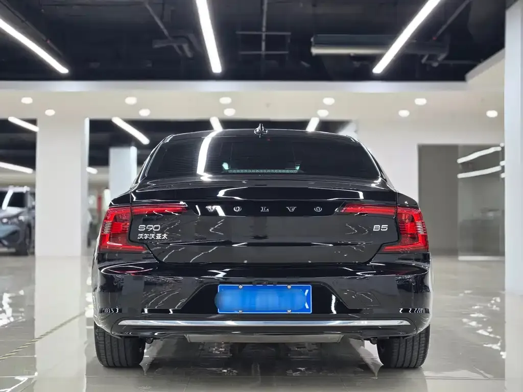 Volvo S90 2024 из CN, фото 2