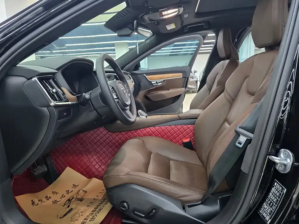 Volvo S90 2024 из CN, фото 5