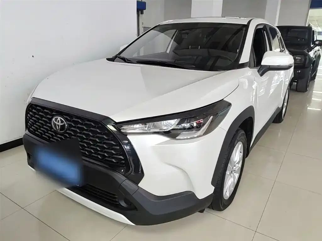 Toyota Corolla Cross 2023 из CN, фото 1
