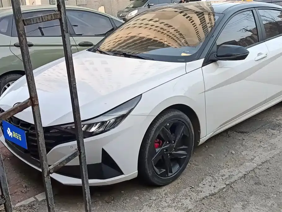 Hyundai Elantra 2022 из CN, фото 1