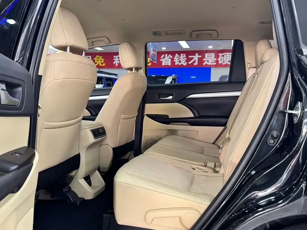 Toyota Highlander 2021 из CN, фото 6