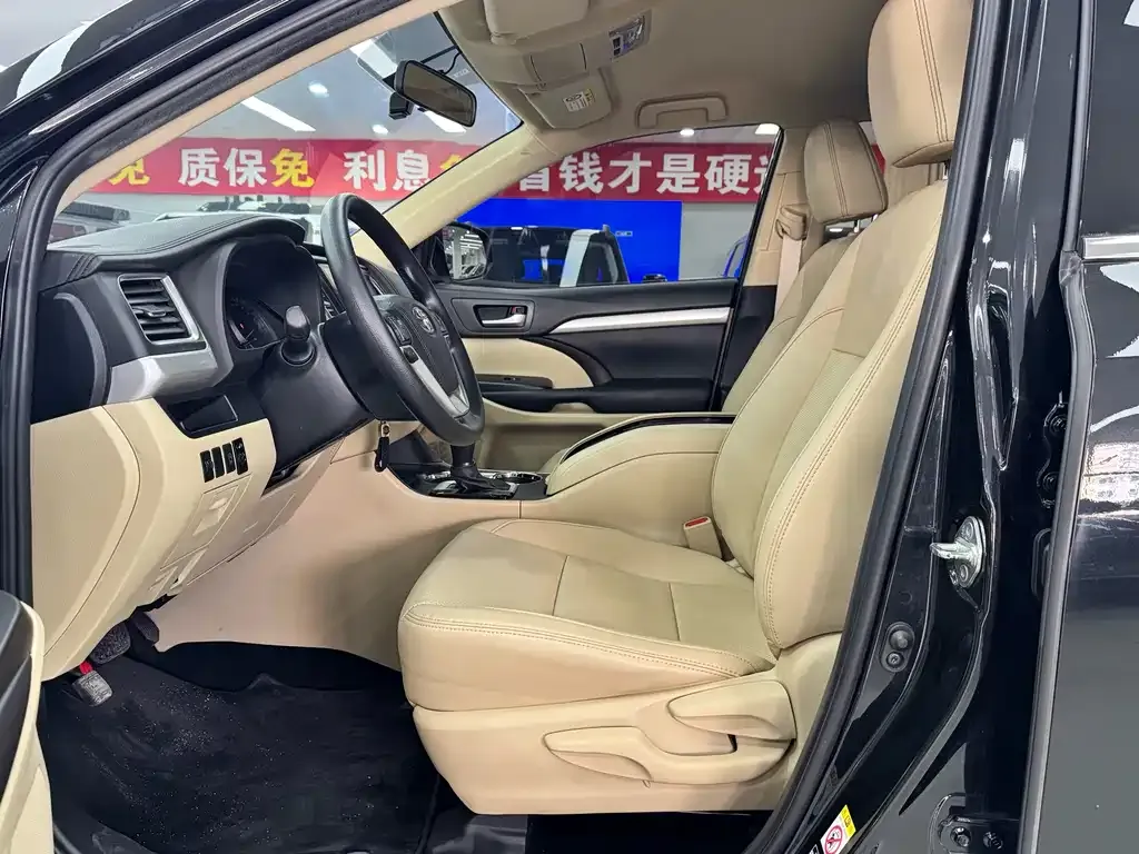 Toyota Highlander 2021 из CN, фото 4