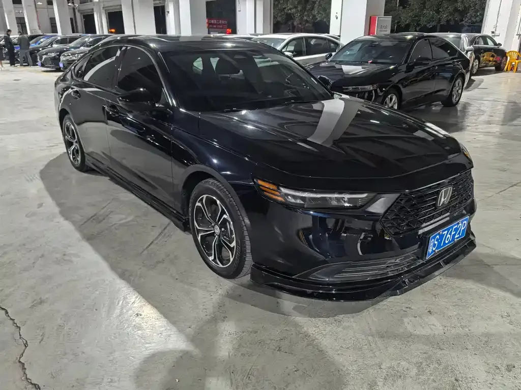 Honda Accord — фото 6
