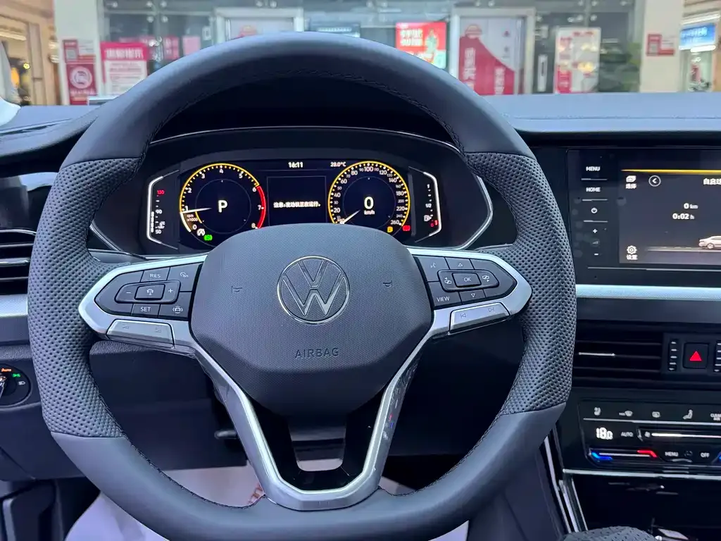 Volkswagen Passat — фото 4