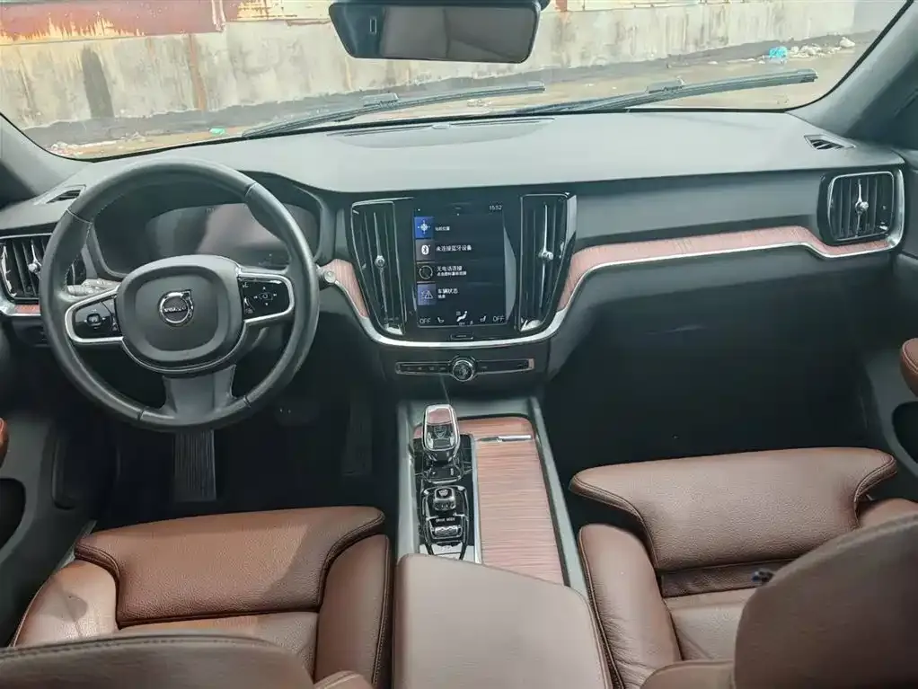 Volvo V60 2021 из CN, фото 8