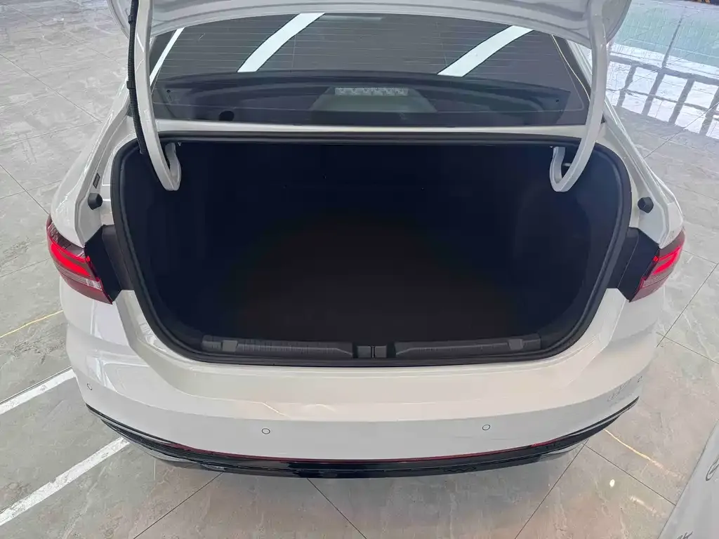 Volkswagen Lavida 2025 из CN, фото 7