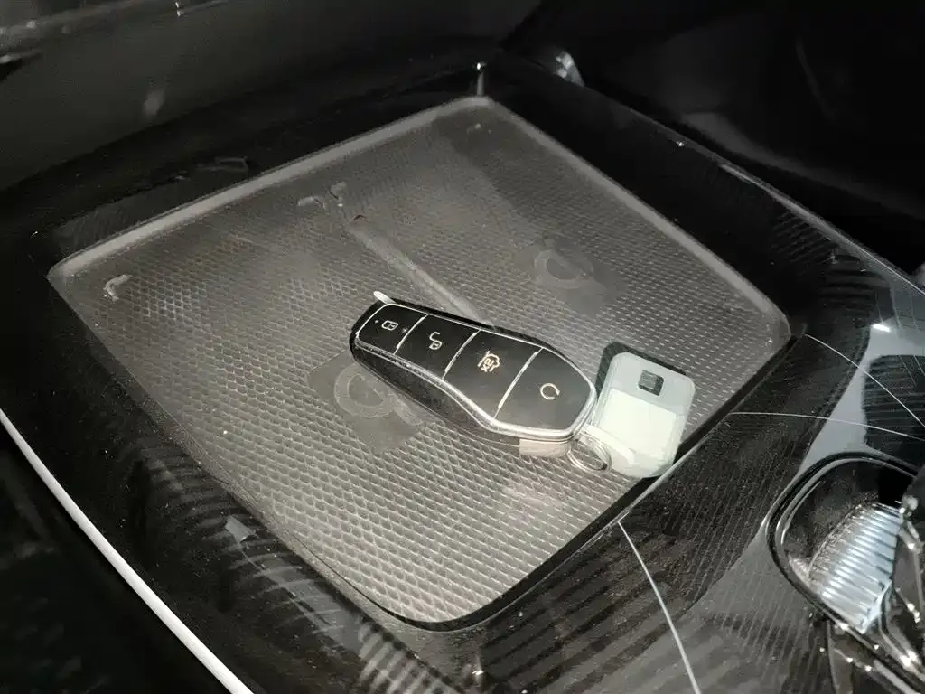 BYD Seal — фото 7