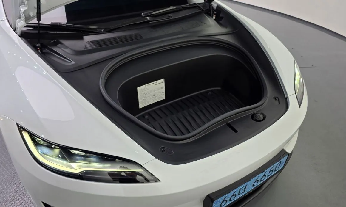 Tesla Model 3 — фото 7