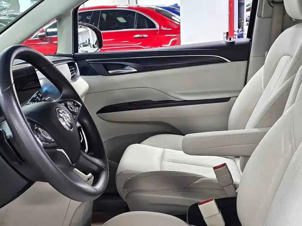 Buick GL8 2023 из CN, фото 3