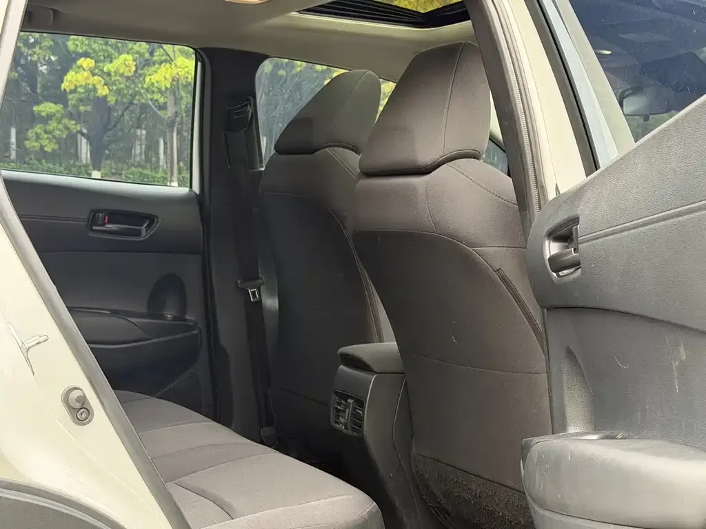 Toyota Corolla Cross 2024 из CN, фото 3