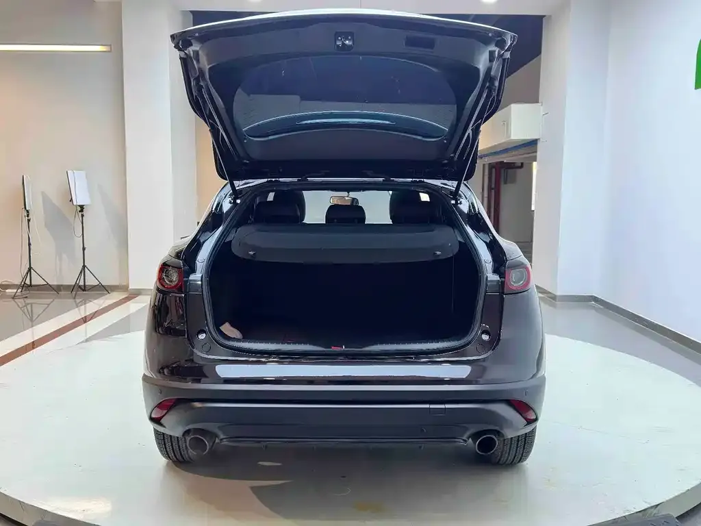 Mazda CX-4 2023 из CN, фото 6