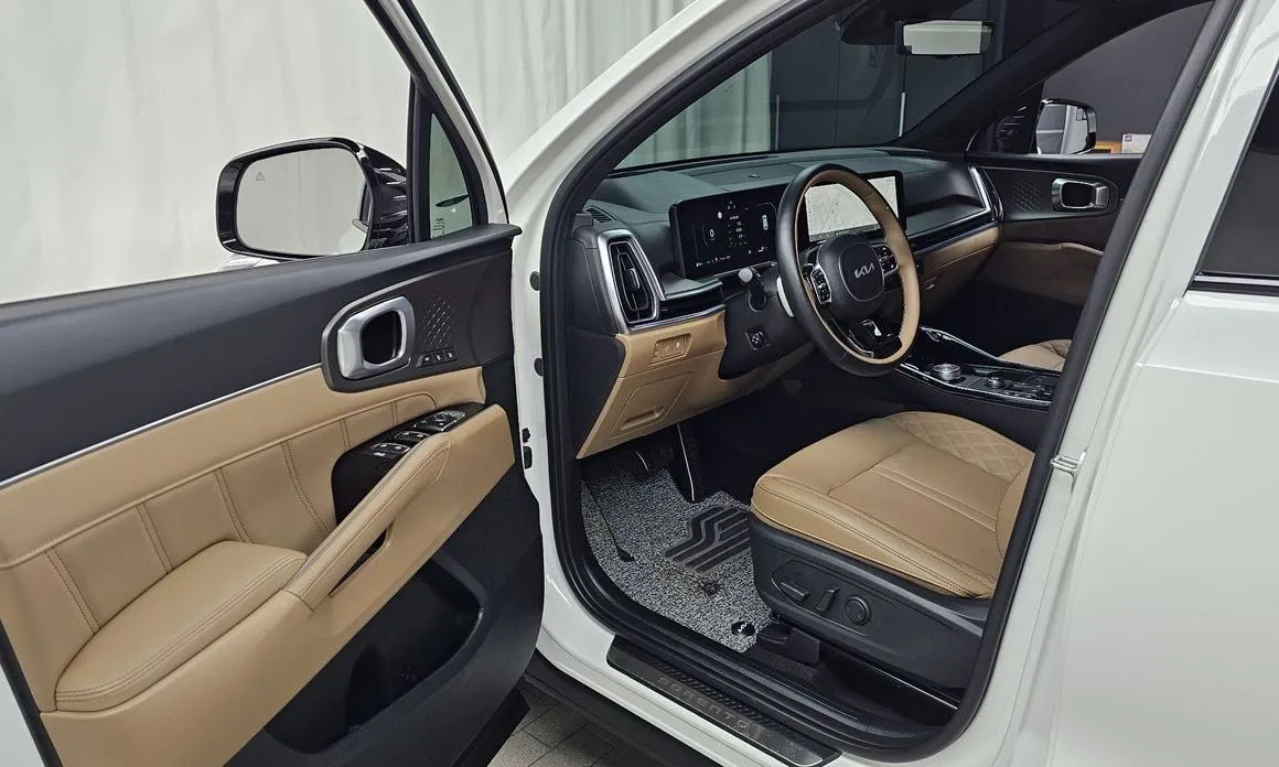 Kia Sorento — фото 6