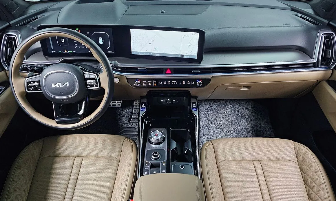 Kia Sorento — фото 10