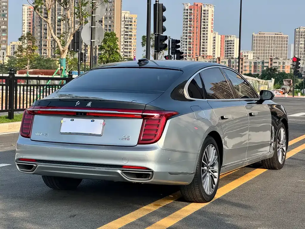 Hongqi H9 — фото 10