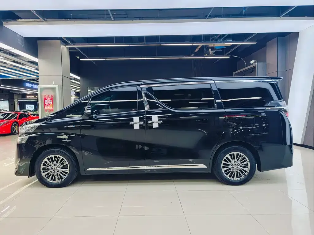 Toyota Vellfire 2021 из CN, фото 7