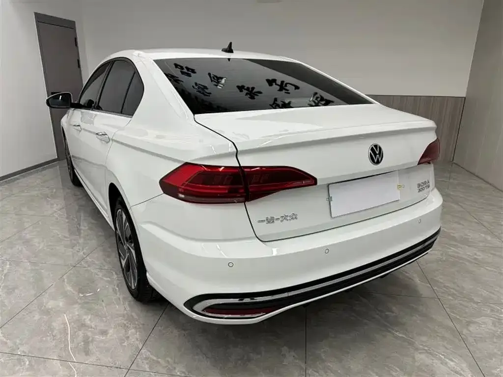 Volkswagen Bora — фото 8